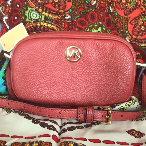 Brand New Michael Kors Genuine Leather Cinnamon Double Zippered Crossbody Purse - Picture 4 of 14
